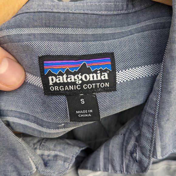 Patagonia Short Sleeve Button up shirt - Picture 2 of 5